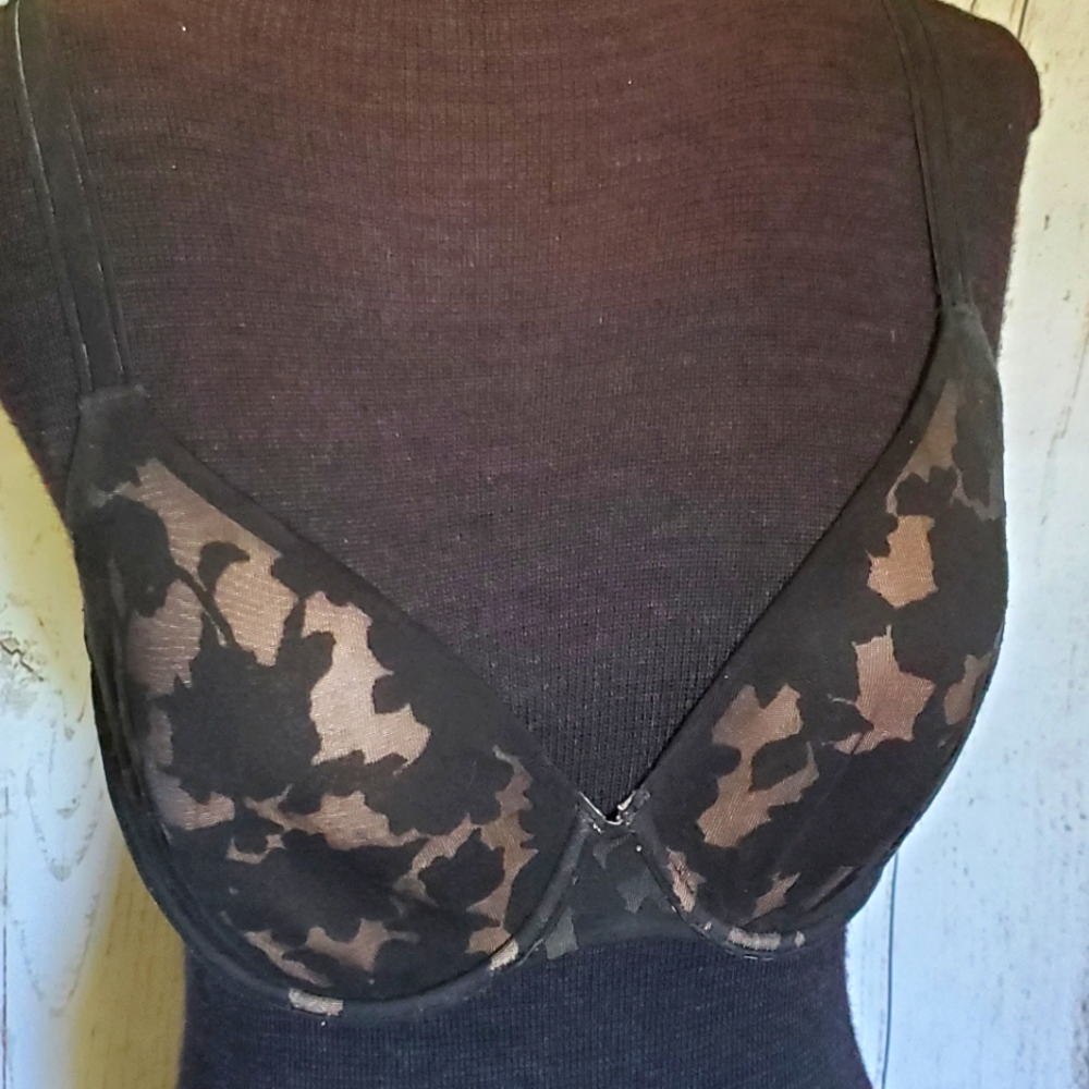 Victoria's Secret Perfect Coverage bra black 32DD